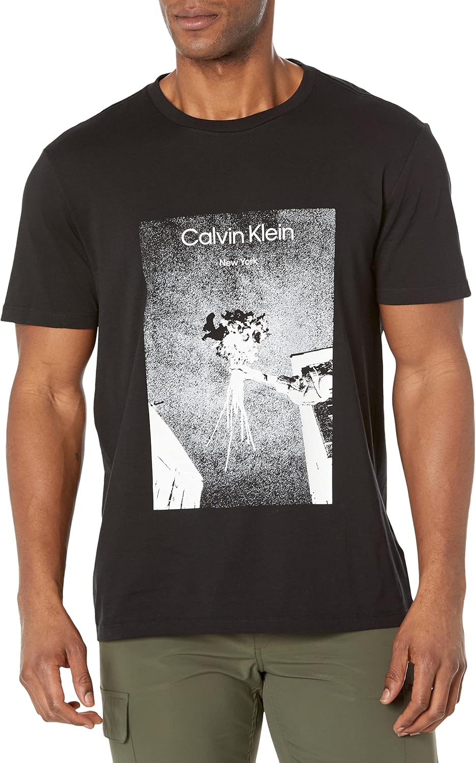 

Мужская футболка Calvin Klein NYC с цветочным принтом и круглым вырезом, Black Beauty, Черный, Мужская футболка Calvin Klein NYC с цветочным принтом и круглым вырезом, Black Beauty