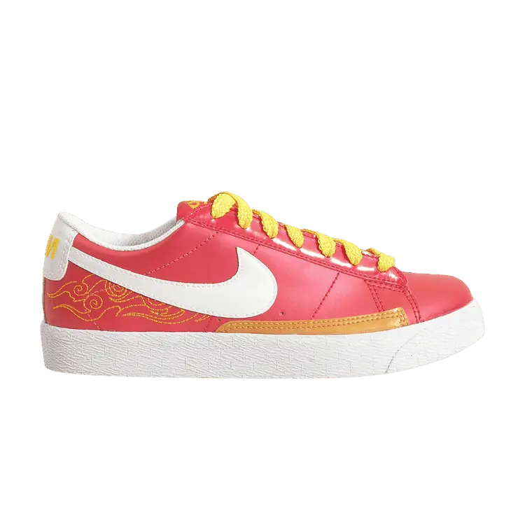 

Кроссовки Nike Blazer Low Premium GS 'Comet Red Tour Yellow', красный