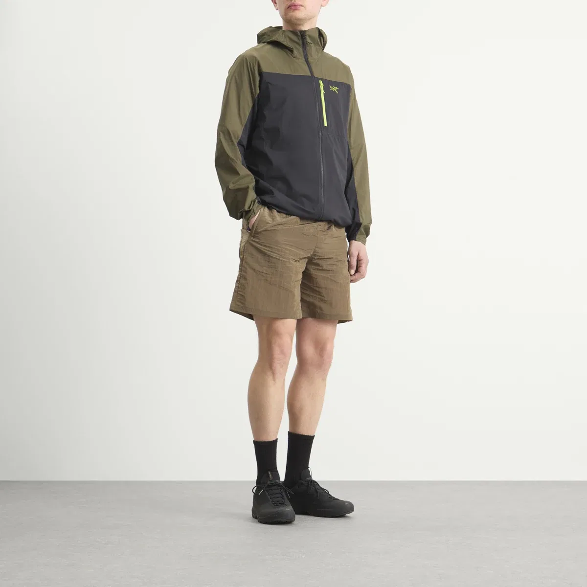 Куртка ветрозащитная с капюшоном Squamish Arcteryx, Spotlight — фото 4
