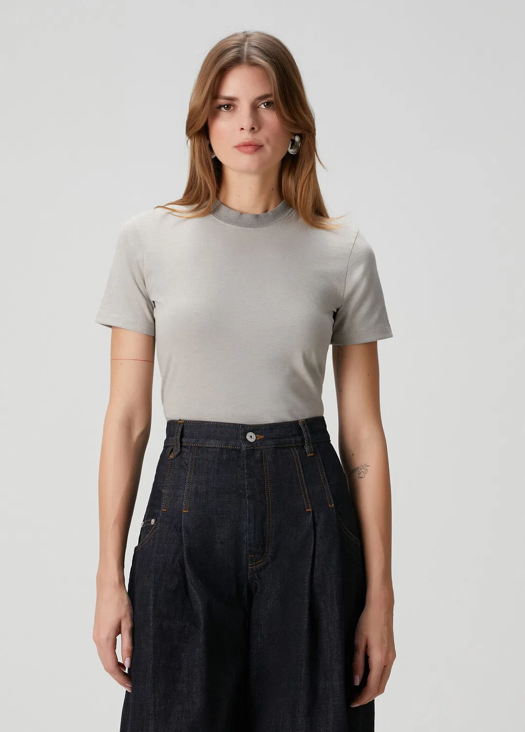 Футболка Atelier Femme Jacquemus, gri