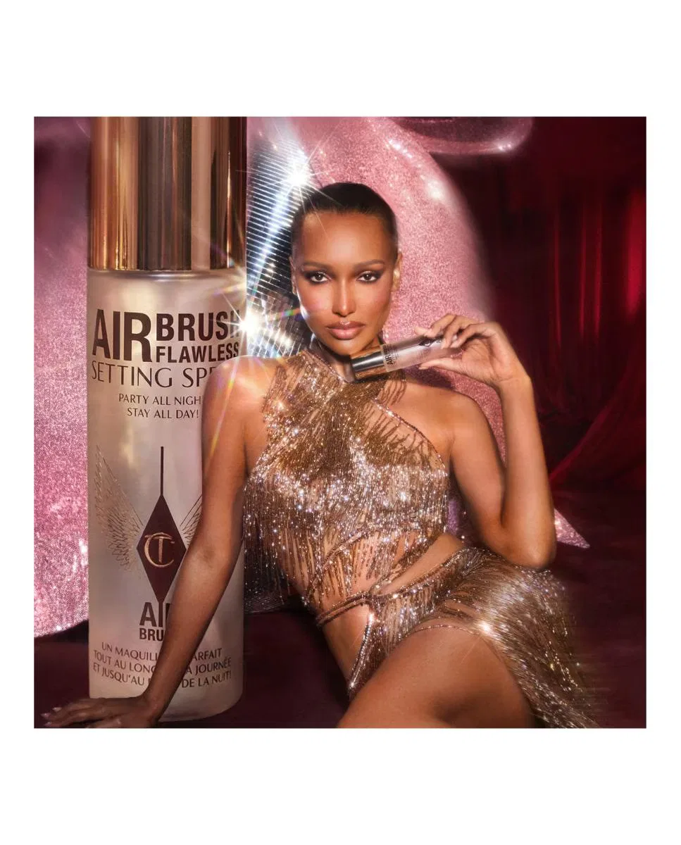 Estuche de Regalo Airbrush Flawless Mini Setting Spray de Charlotte Tilbury — фото 2
