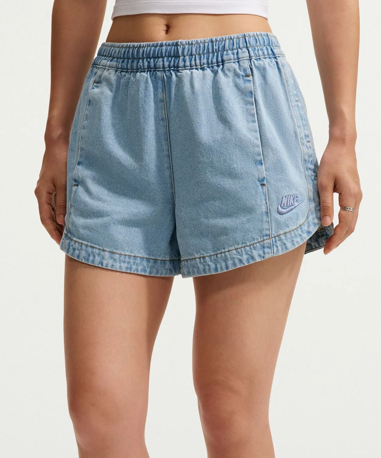 Женские шорты джинсовые с принтом NIKE, Light Indigo Blue — фото 4