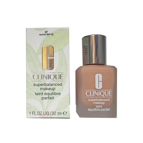 Тональная основа Clinique Superbalanced Makeup, CN 42 Neutral
