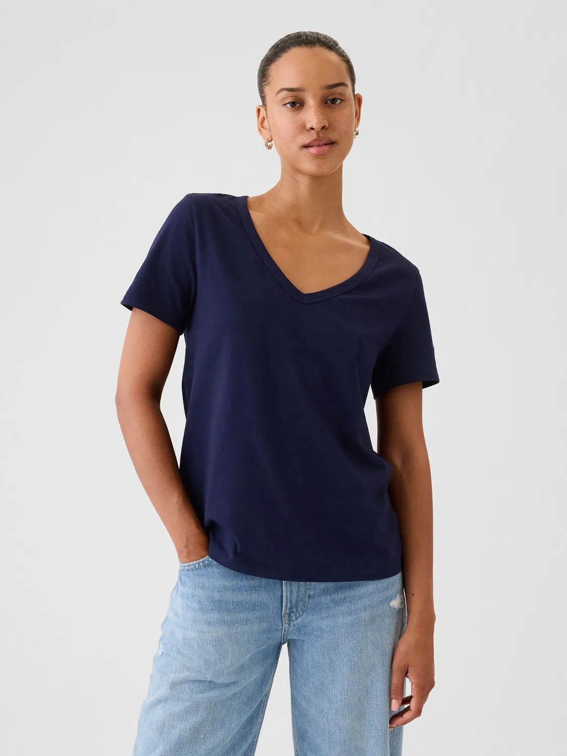 Футболка хлопковая VintageSoft V Neck Gap, синий