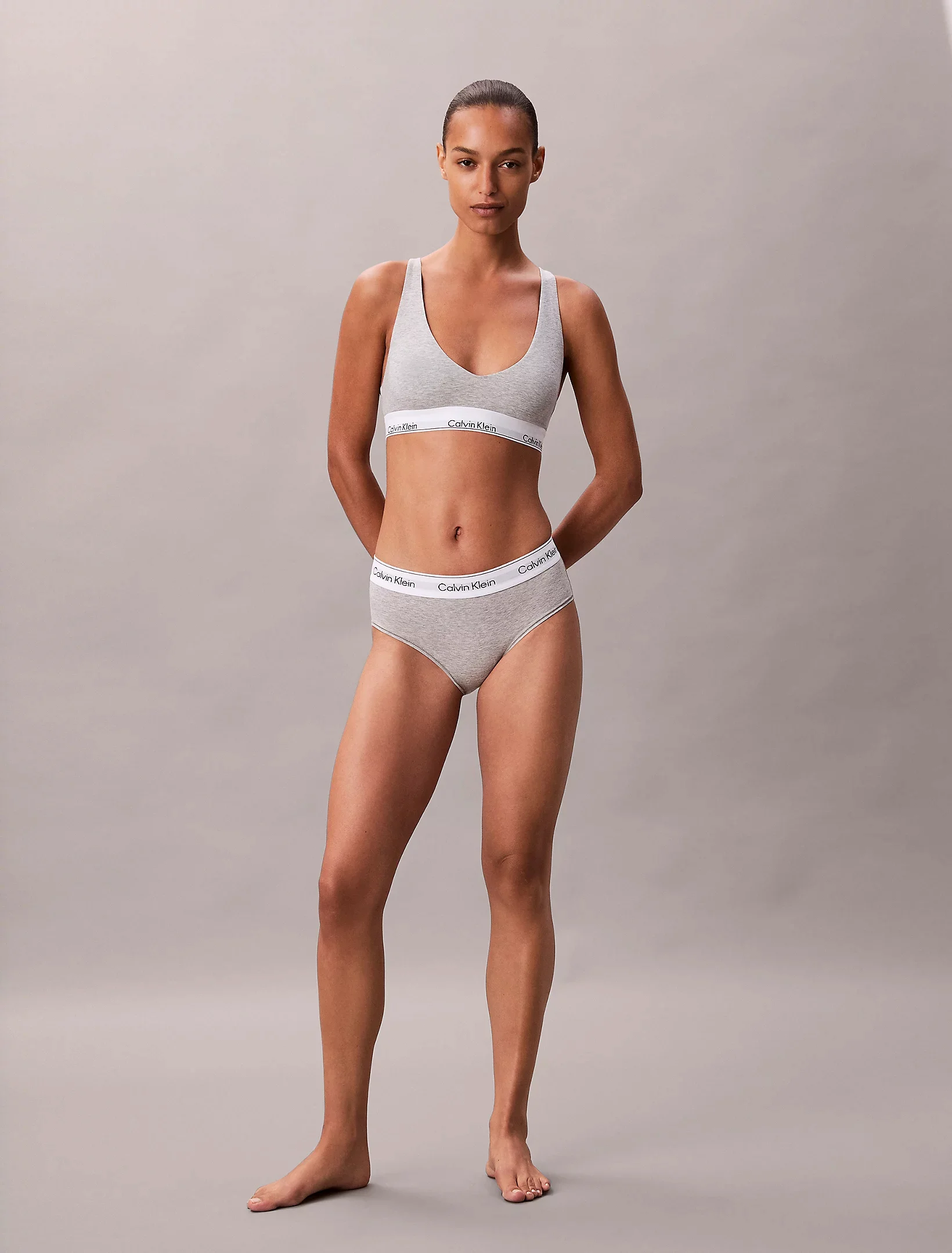 Бюстгальтер Calvin Klein Unlined Triangle Bralette, серый меланж — фото 3