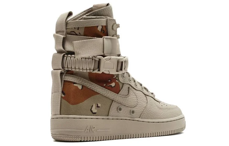 Кроссовки Nike SF Air Force 1, светло-бежевый/камуфляжный — фото 4