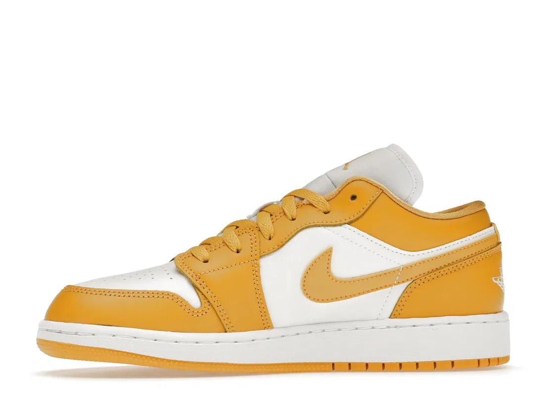 Детские кроссовки с принтом Jordan 1 Low Jordan, White / Pollen — фото 3
