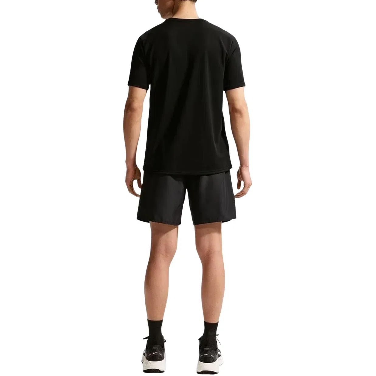 Мужская футболка Nike Miler Dri-FIT UV Protection, черный — фото 3