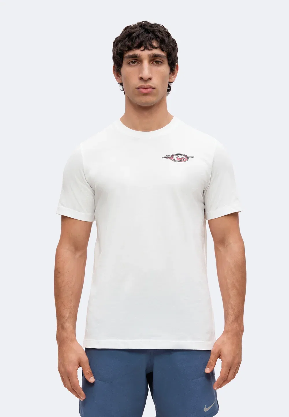 Tee stride - спортивная футболка Nike Performance, White/Fusion Red/Black — фото 3