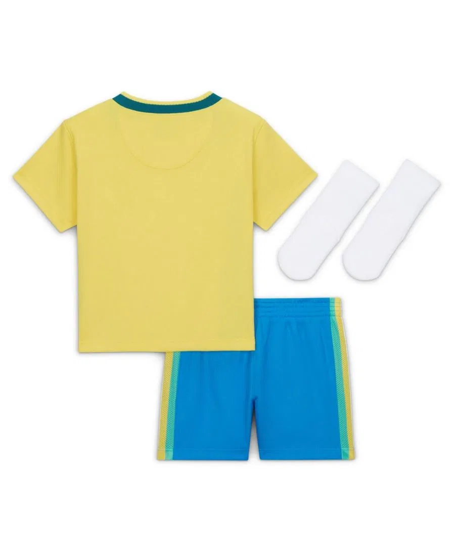 Комплект из трех предметов с футболкой и шортами для малышей Brazil National Team 2026 Home Stadium Replica Kit Nike, Yellow — фото 2