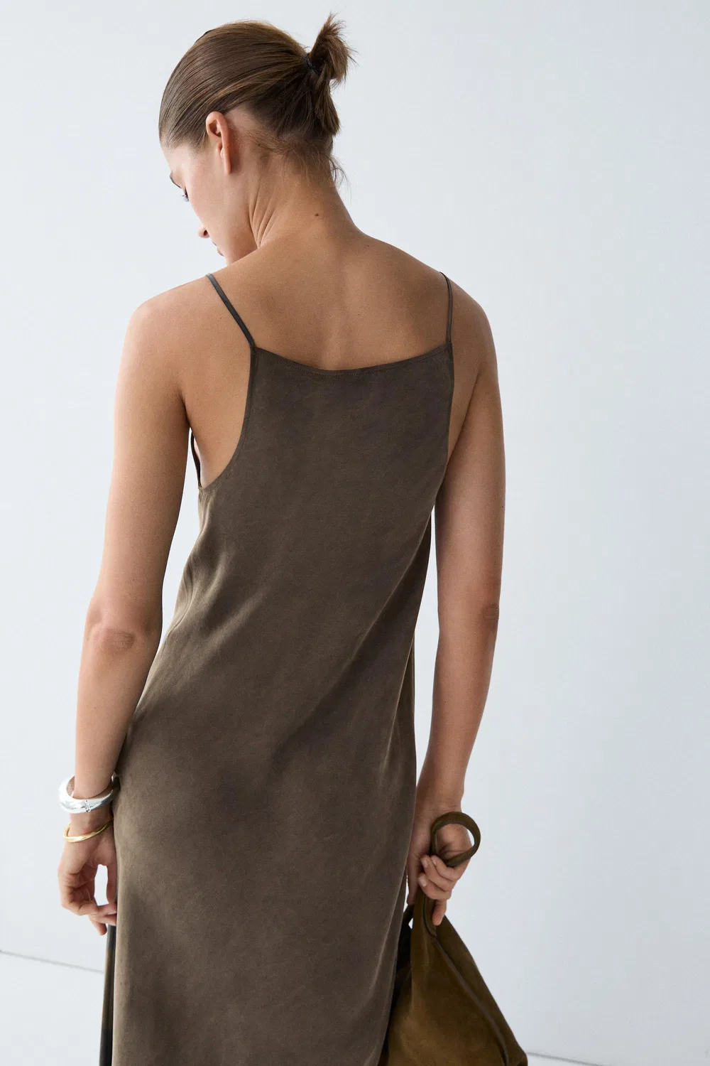 Платье Massimo Dutti, миди-платье в стиле нижнего белья с тонкими бретелями, серый — фото 4