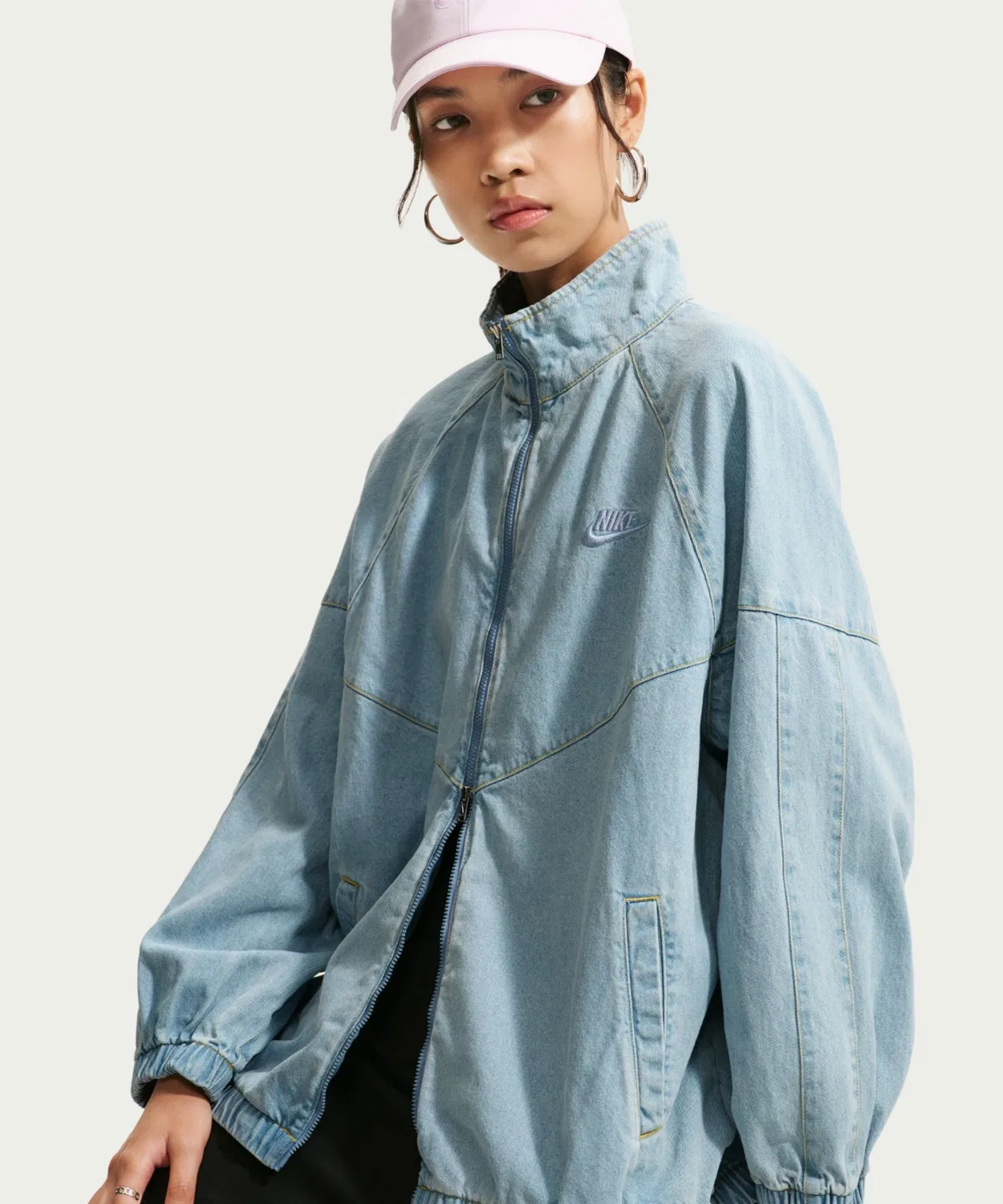 Женская джинсовая куртка оверсайз Windrunner NIKE, Light Indigo Blue — фото 2