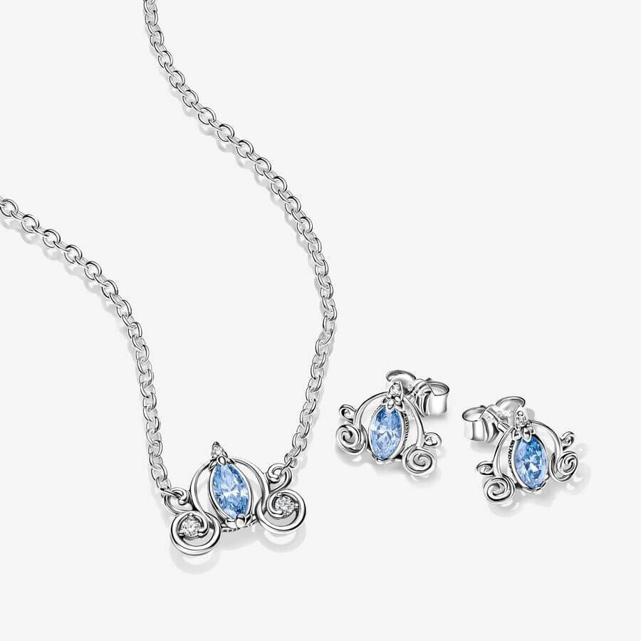 

Ювелирный комплект Pandora x Disney Cinderella's Carriage Stud Earrings And Necklace, 2 предмета