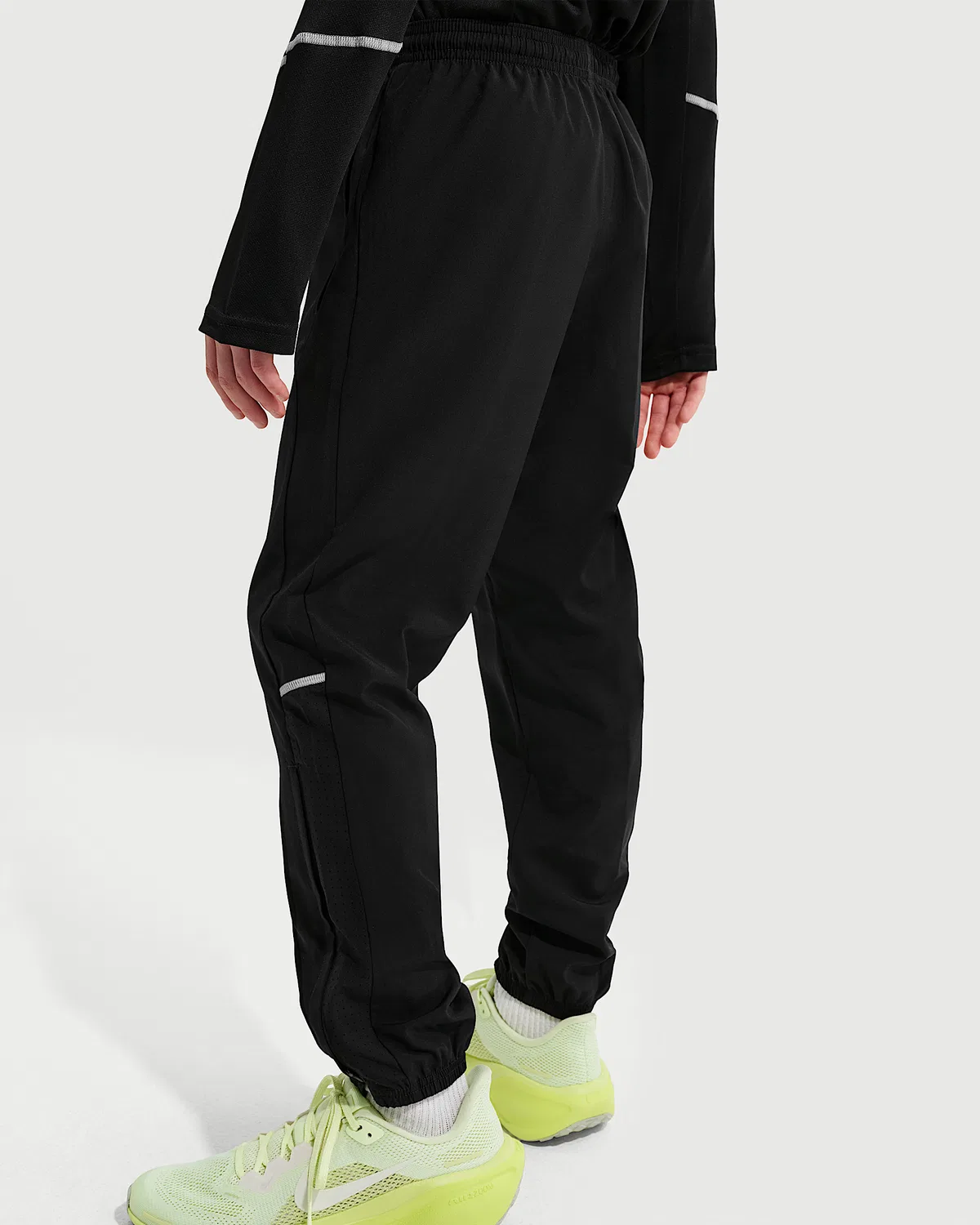 Детские спортивные штаны Nike Miler Dri-FIT Woven, Black — фото 3