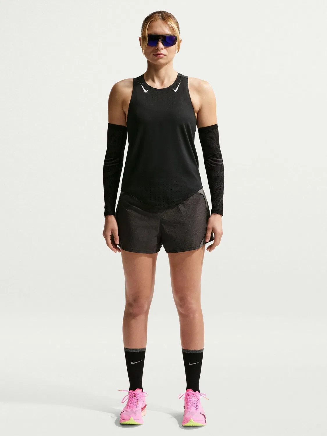Топ Nike AeroSwift Dri-FIT ADV для бега, черный