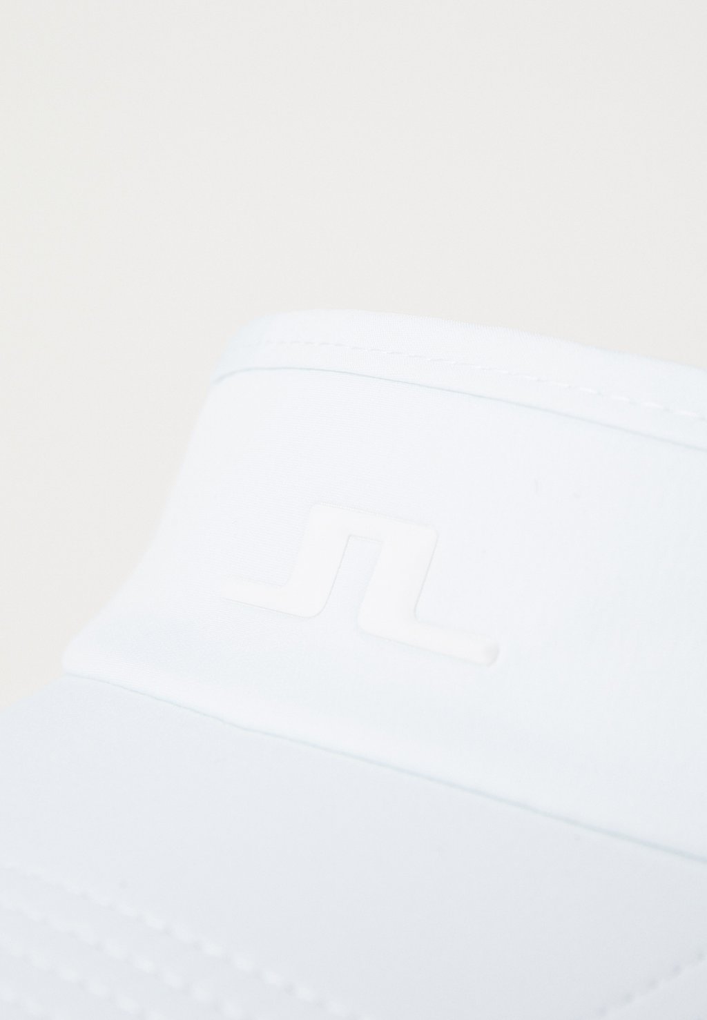 

Бейсболка ATTAIN VISOR J.LINDEBERG Sports, белый