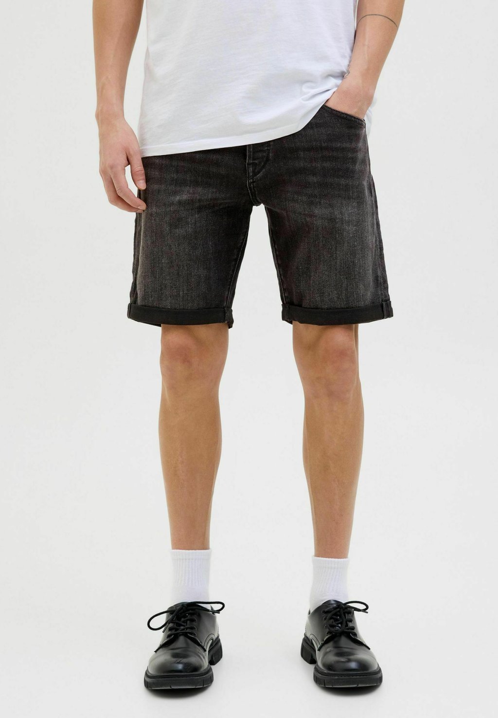 

Джинсовые шорты JJIRICK JJFOX Jack & Jones, цвет Black Denim