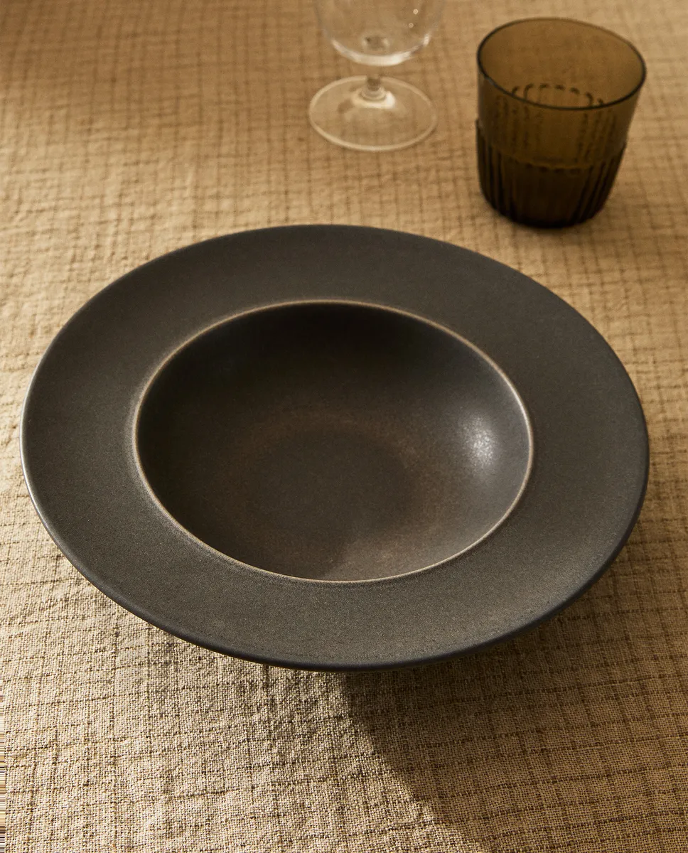 

Керамическая тарелка для макарон Zara Home, черный