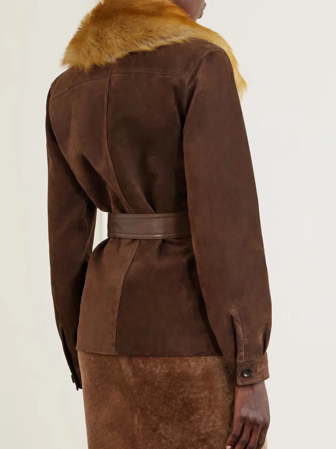 Куртка из овчины с поясом и кожаной отделкой из замши Saint Laurent, коричневый — фото 3