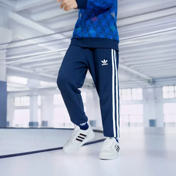 Детский спортивный комплект с принтом Casual Sportswear Adidas Originals, Royal Blue — фото 4