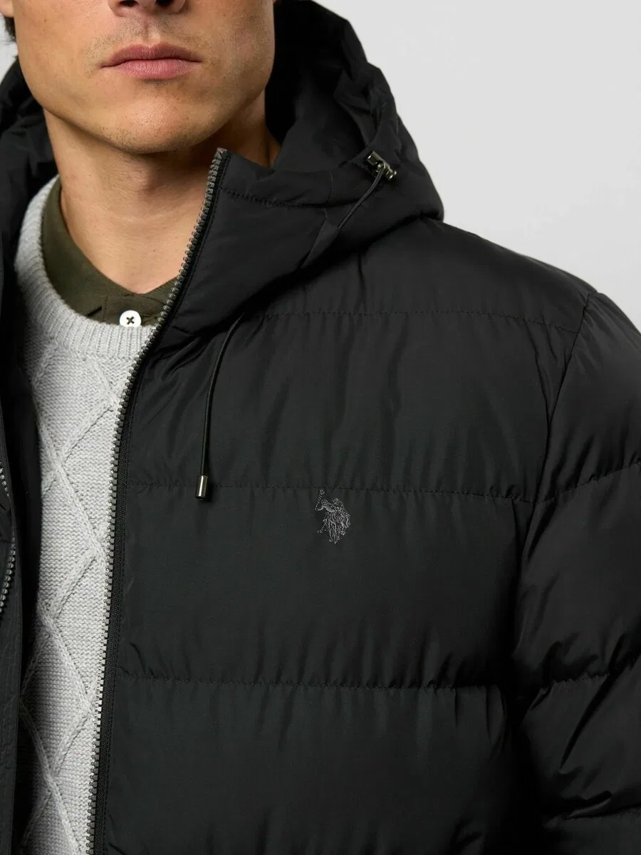 Зимнее пальто U.S. POLO ASSN. 'UMAlbert' черного цвета — фото 4