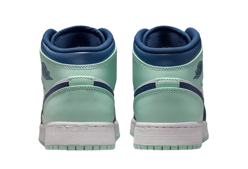 Мужская футболка с принтом Air Jordan 1 Mid Shoes NIKE, Mystic Navy Mint Foam White — фото 4