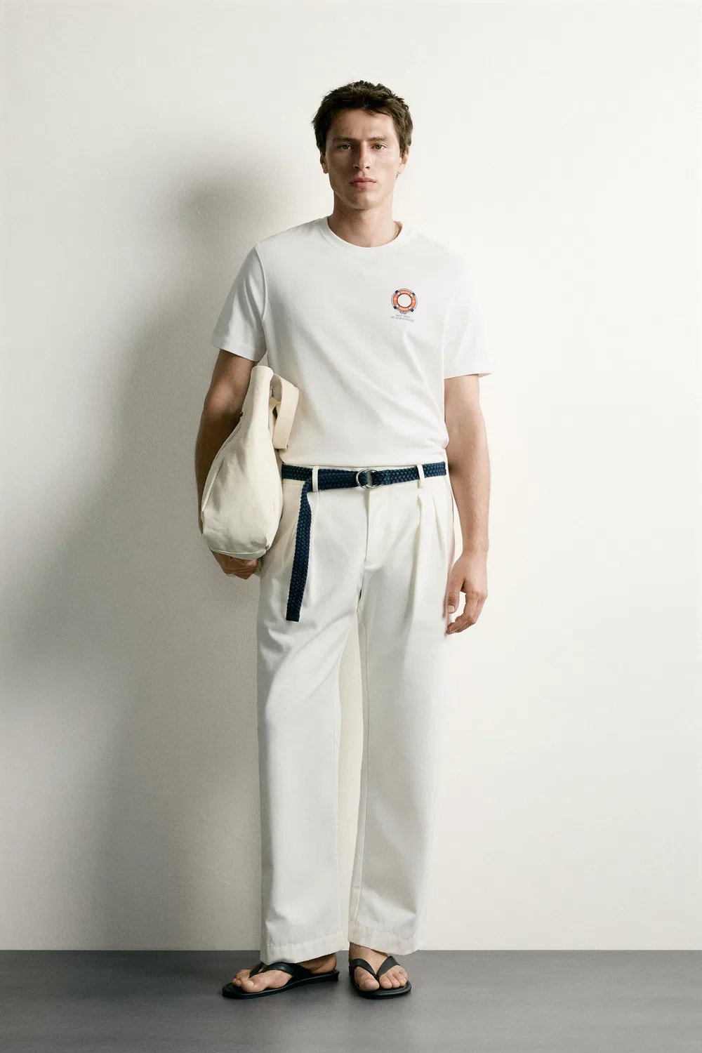 Футболка стандартного кроя с комбинированной вышивкой ZARA, Oyster-white