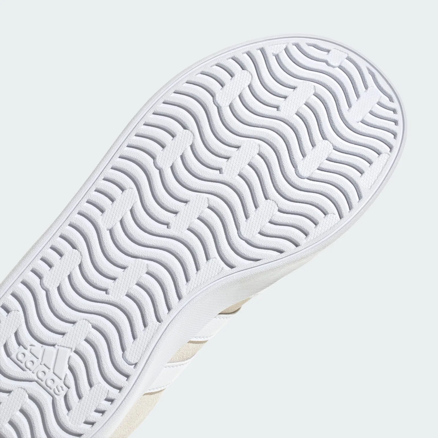 Детские кроссовки для мальчиков с замшевым верхом Vl Court 3.0 Kids Adidas, Aluminium Cloud White Aluminium — фото 4