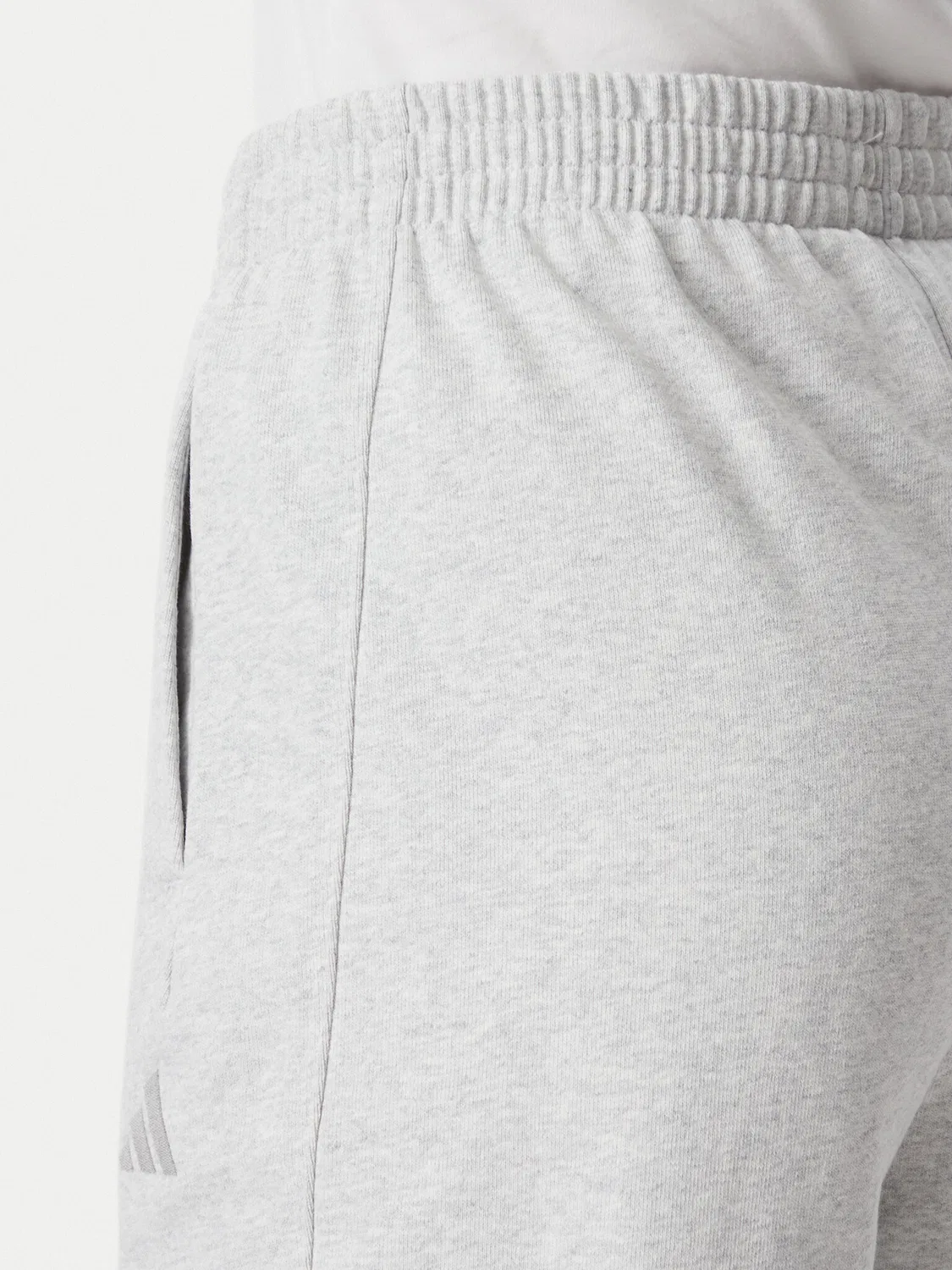 Женские спортивные штаны стандартного кроя Kit Small Logo Regular Cuffed Adidas, серый — фото 4