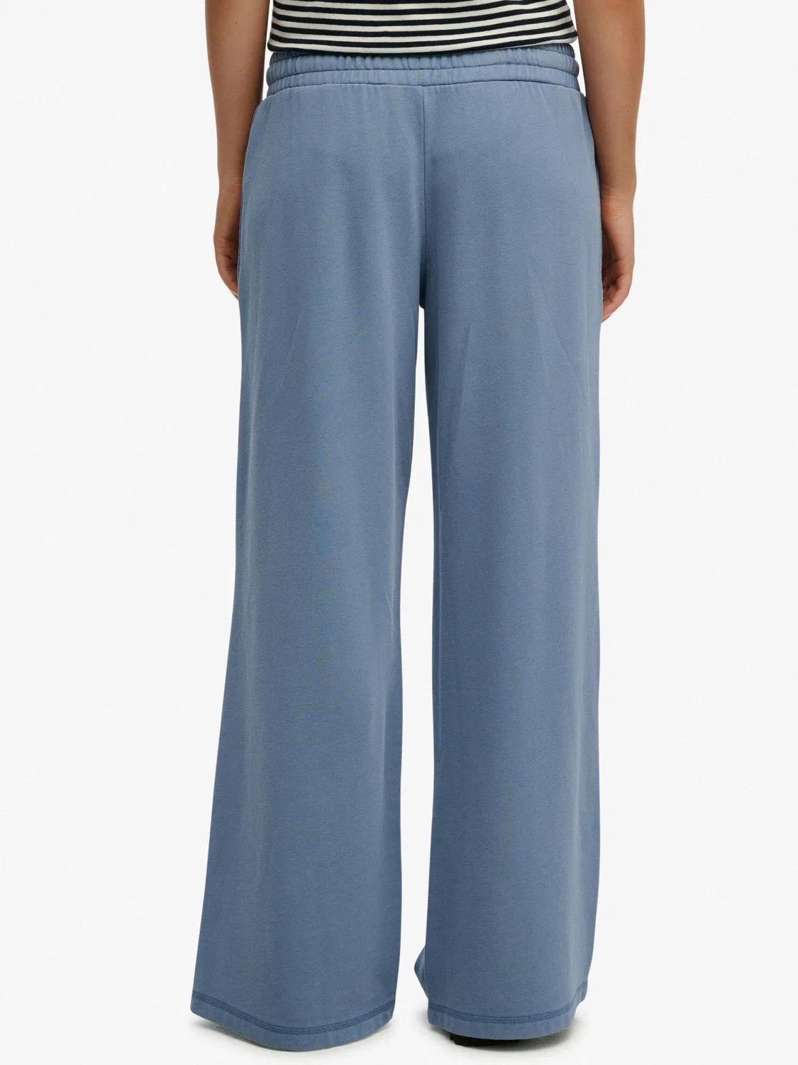 Джоггеры свободного кроя Essential Logo Wide Leg Superdry, синий — фото 3