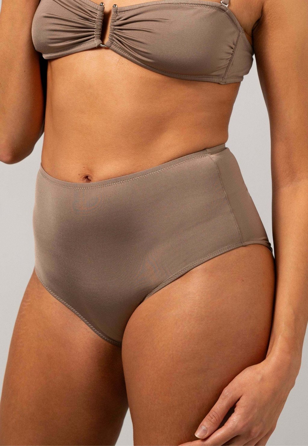 

Плавки бикини HIGHWAIST Understatement, лиловый