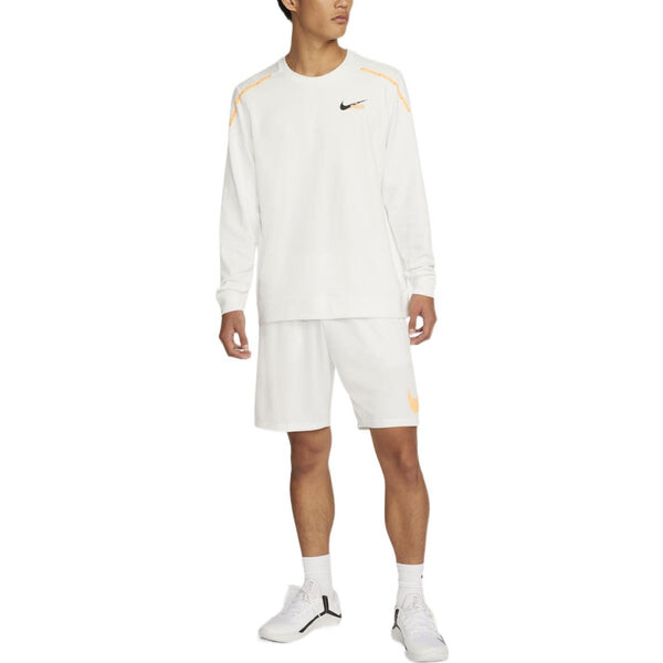 Толстовка Nike Dry-Fit Dye Fleece Graphic Sweatshirt 'White', белый — фото 3