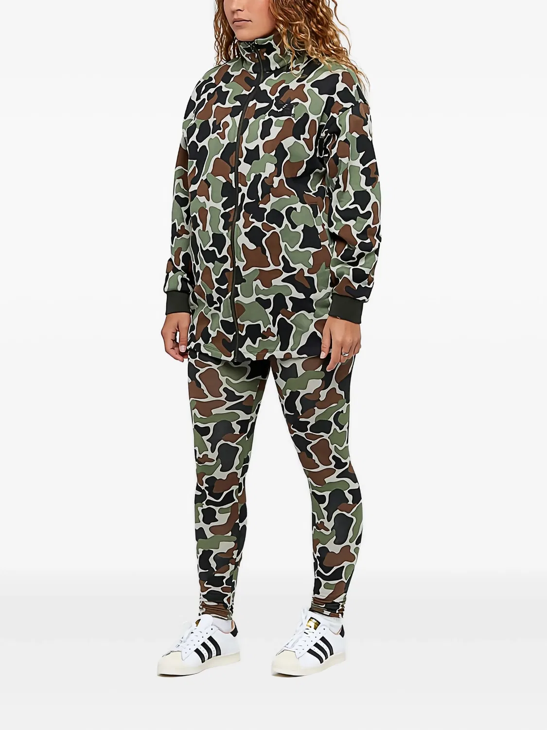 Спортивная куртка Stadium Originals Camo Green Adidas, зеленый — фото 2