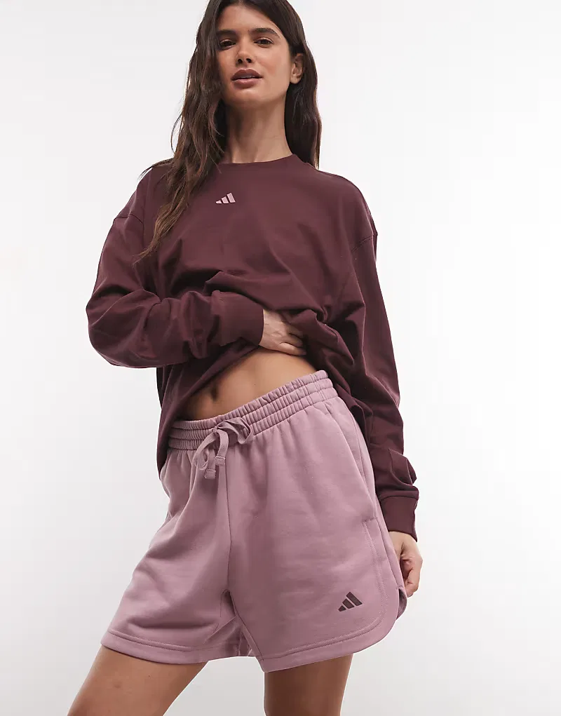 Шорты Adidas Performance Three Stripes Studios в сиреневом цвете