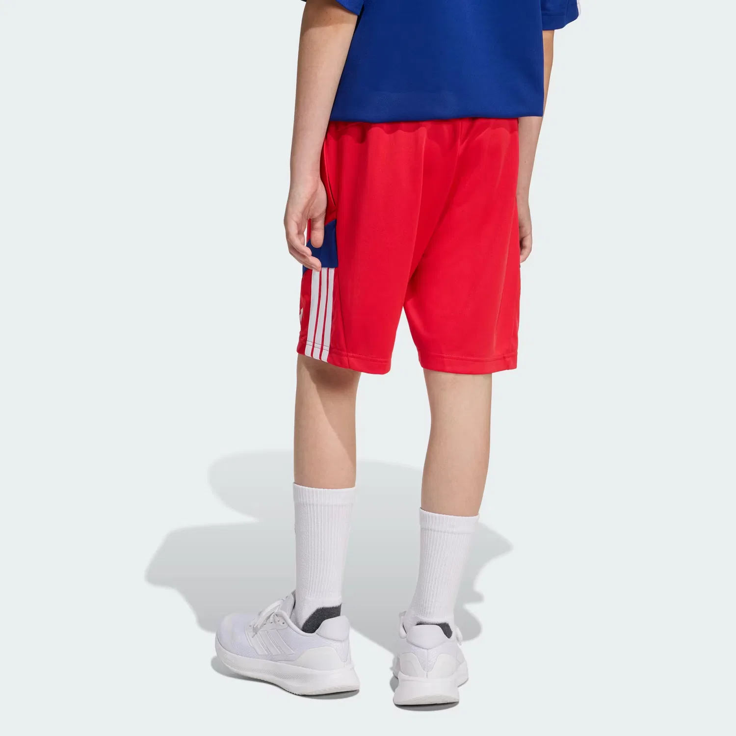 Детские шорты свободного кроя House of Tiro Adidas Sportswear, Pure Ruby/белый/Mystery Ink — фото 4