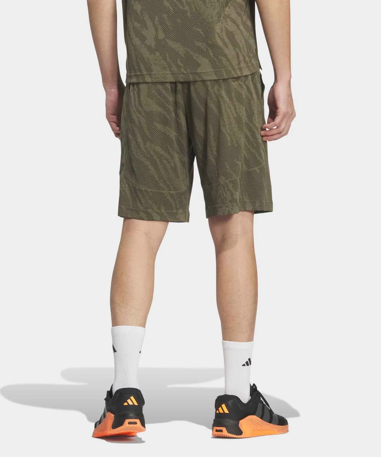 Мужские шорты с принтом Tech Essentials Cool Touch Regular Fit Camo AOP 9 Inch Shorts Adidas, Khaki — фото 2