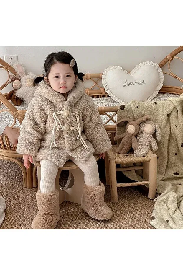 Детское зимнее пальто из плюша с капюшоном Basics Melisam.Msg, Beige — фото 3