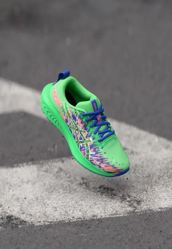 Кроссовки для бега по шоссе Gel Noosa Tri 16 унисекс Asics, белый/зеленый