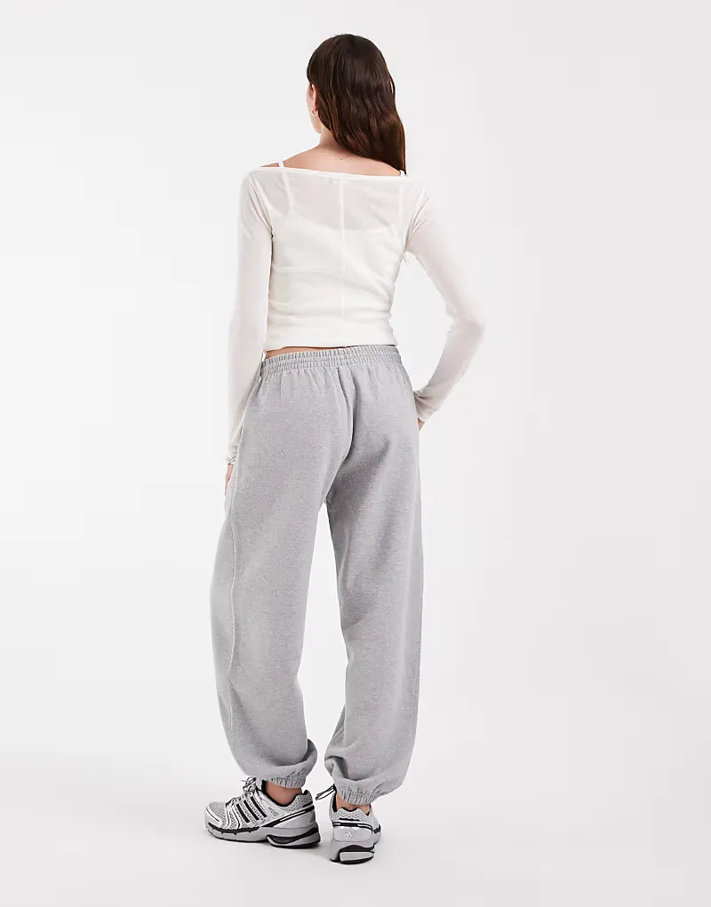 Спортивные брюки Adidas Originals Trefoil Essential, серый — фото 4