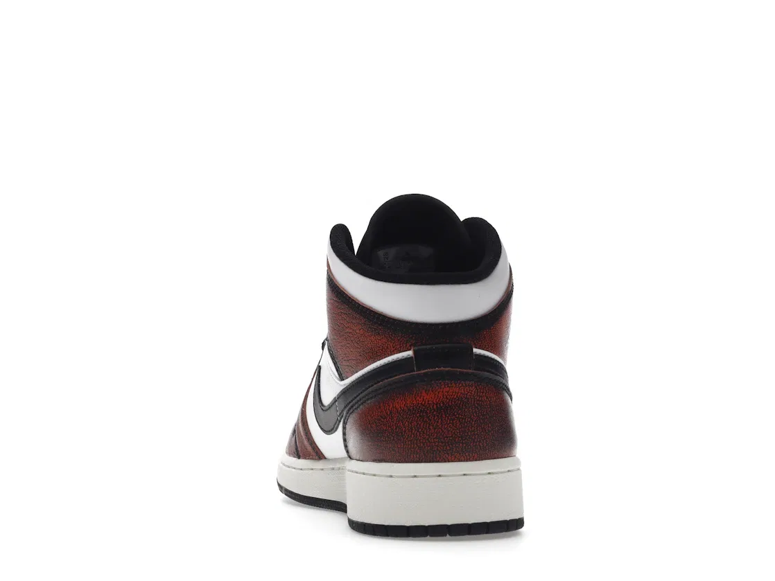 Детские кроссовки с кожаным верхом Jordan 1 Mid, Black/White/Sail/Infrared 23 — фото 4