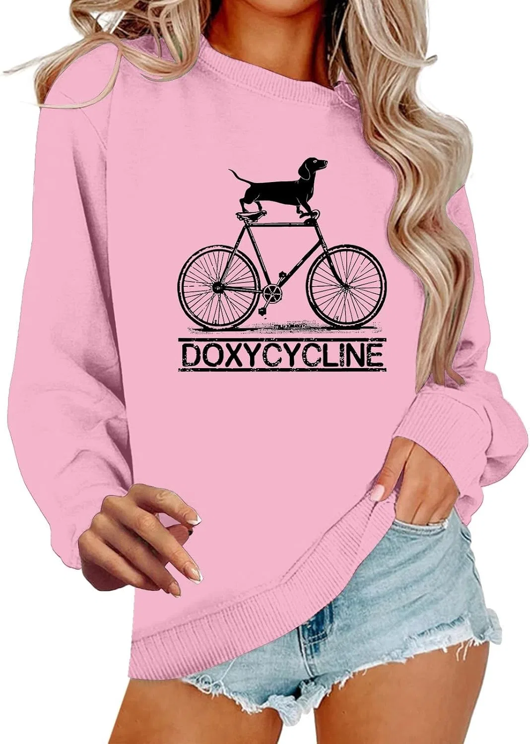 Женский свитшот оверсайз с принтом Doxycycline Dachshund, розовый — фото 2