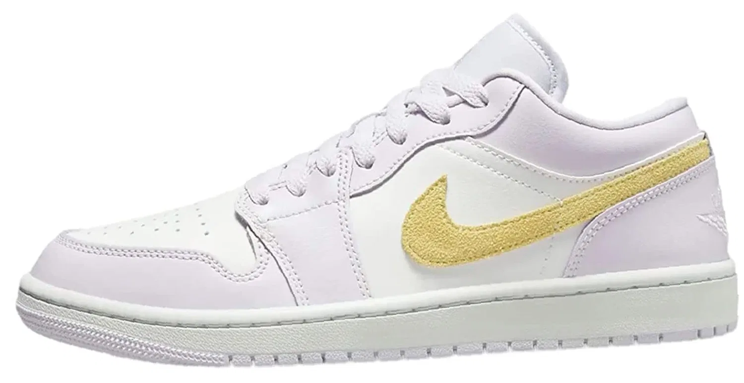 Мужская футболка с принтом NIKE Club, Barley Grape/Lemon Wash-White