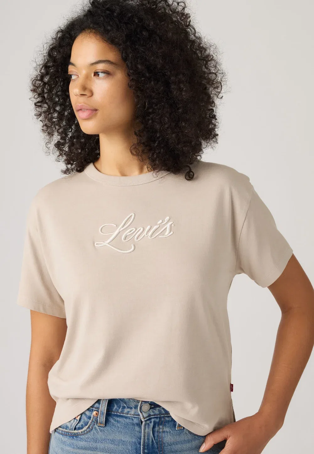 Винтажная футболка - футболка с принтом Levi'S, Corded Script Logo Chateau Gray — фото 3