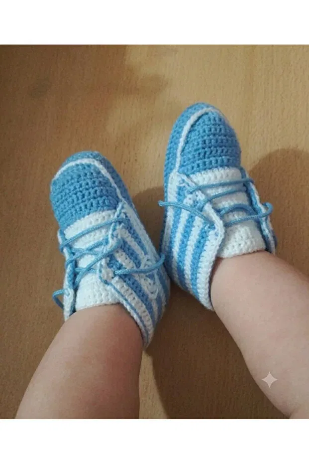 Детские пинетки для девочек вязаные Hand-Knitted baby booties Güzel Kaman, White And Blue