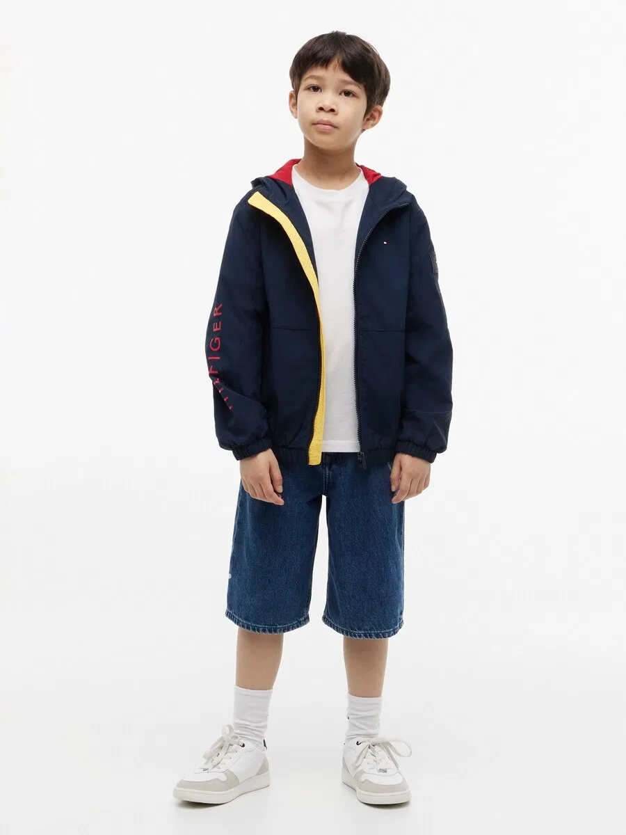 Куртка TOMMY HILFIGER Between-Season 'Logo Graphic Relaxed' в темно-синем цвете — фото 4