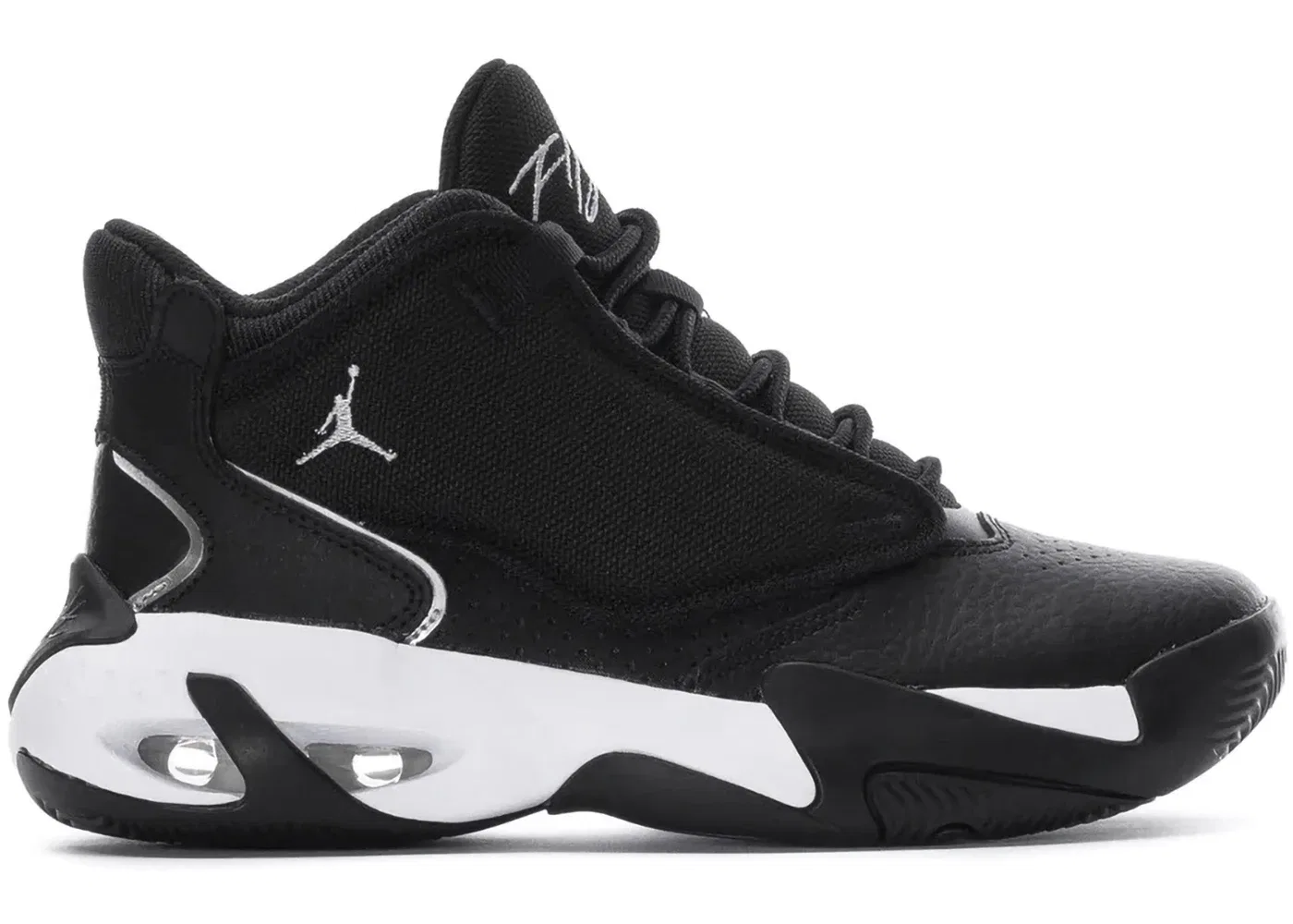 Детские кроссовки Lifestyle Jordan Max Aura 4, Black/White/Metallic Silver
