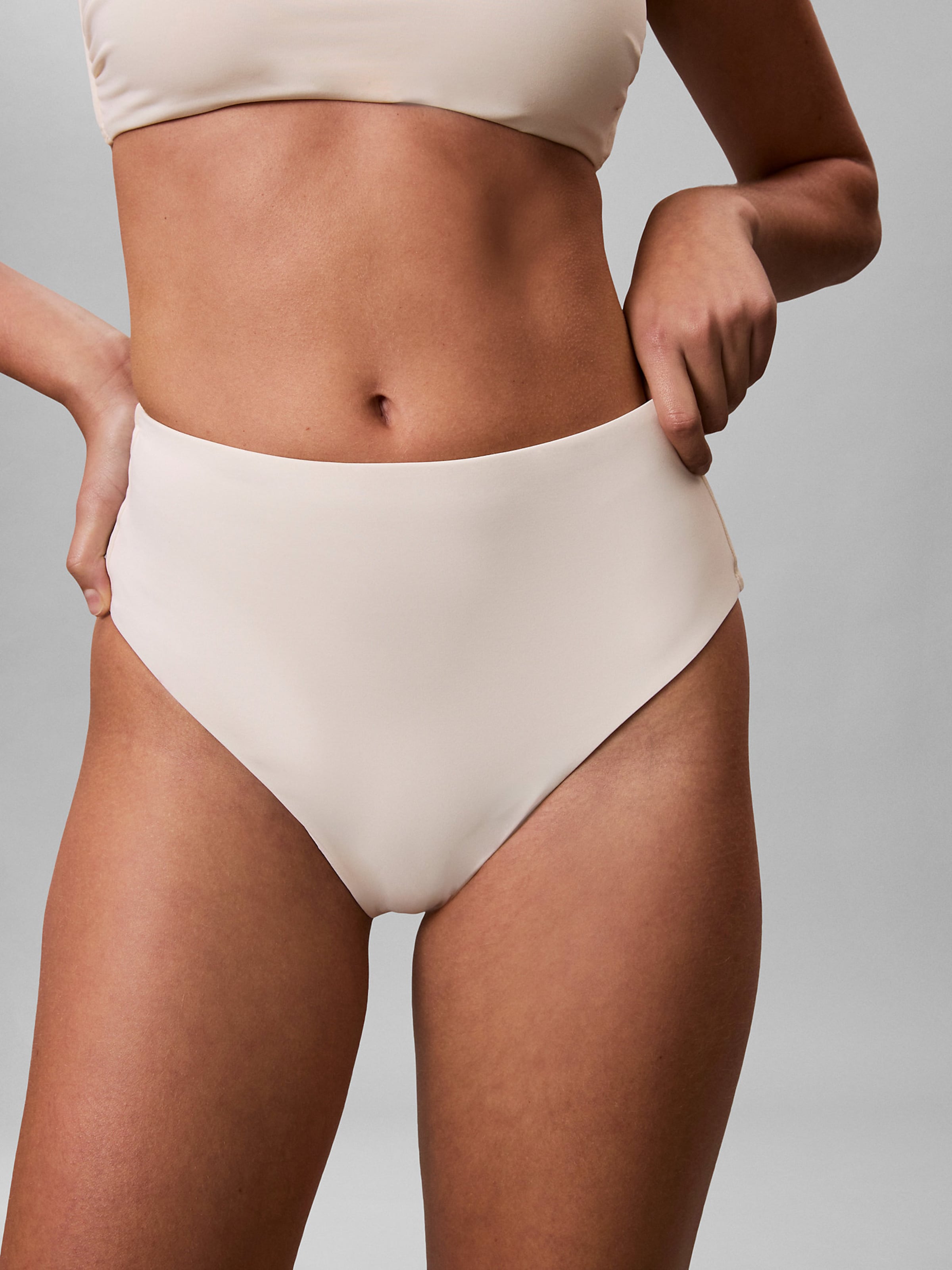 Calvin Klein Swimwear Бикини-трусики 'Essentials' в светло-бежевом цвете — фото 2