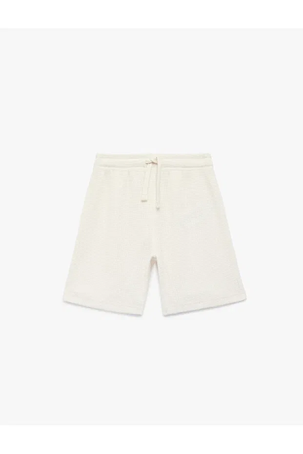 Детские шорты для мальчиков хлопковые Basic cotton shorts with lace-up waist Koton, Beige — фото 2