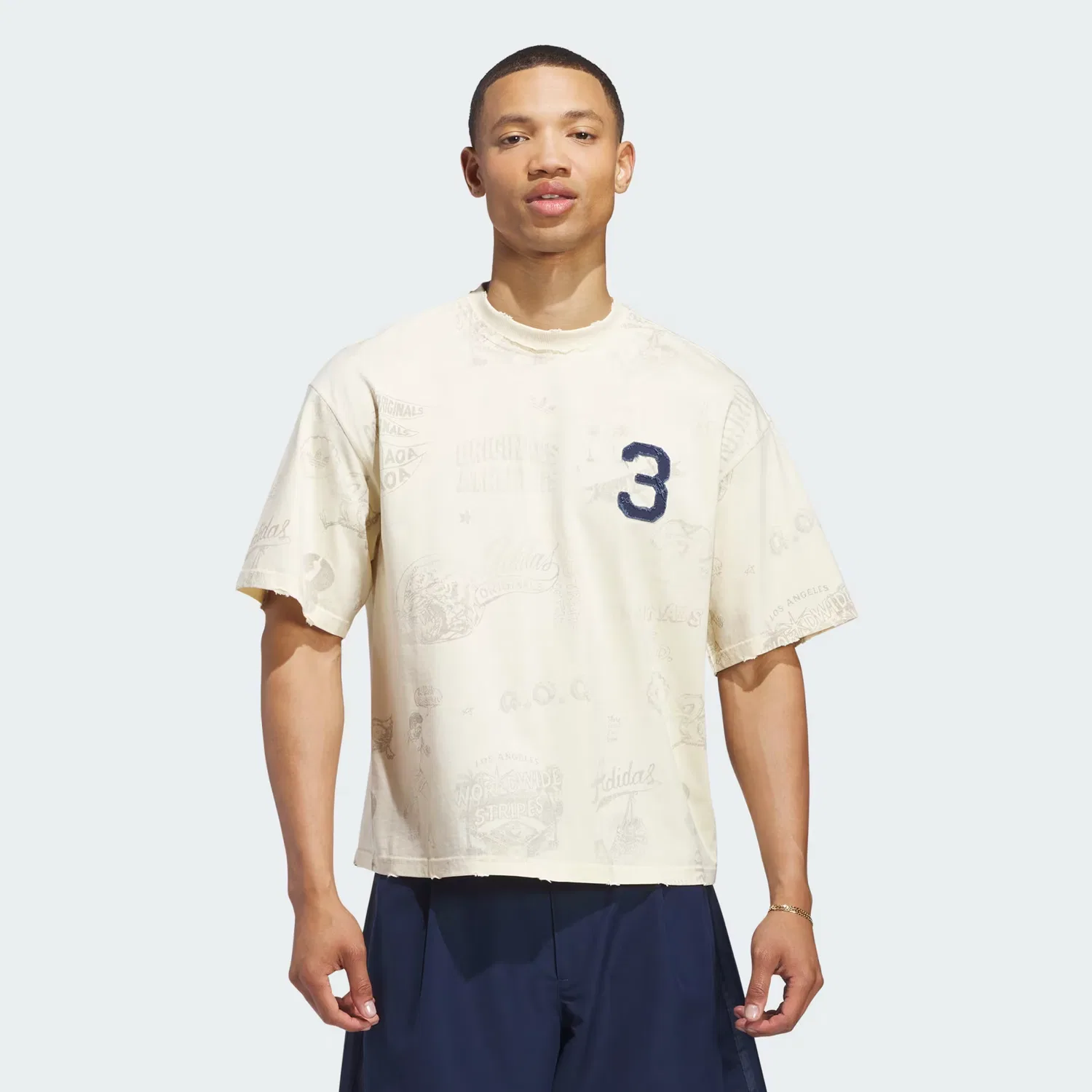 Мужская футболка с графическим принтом Varsity Graphic Tee Adidas Originals, теплый ванильный