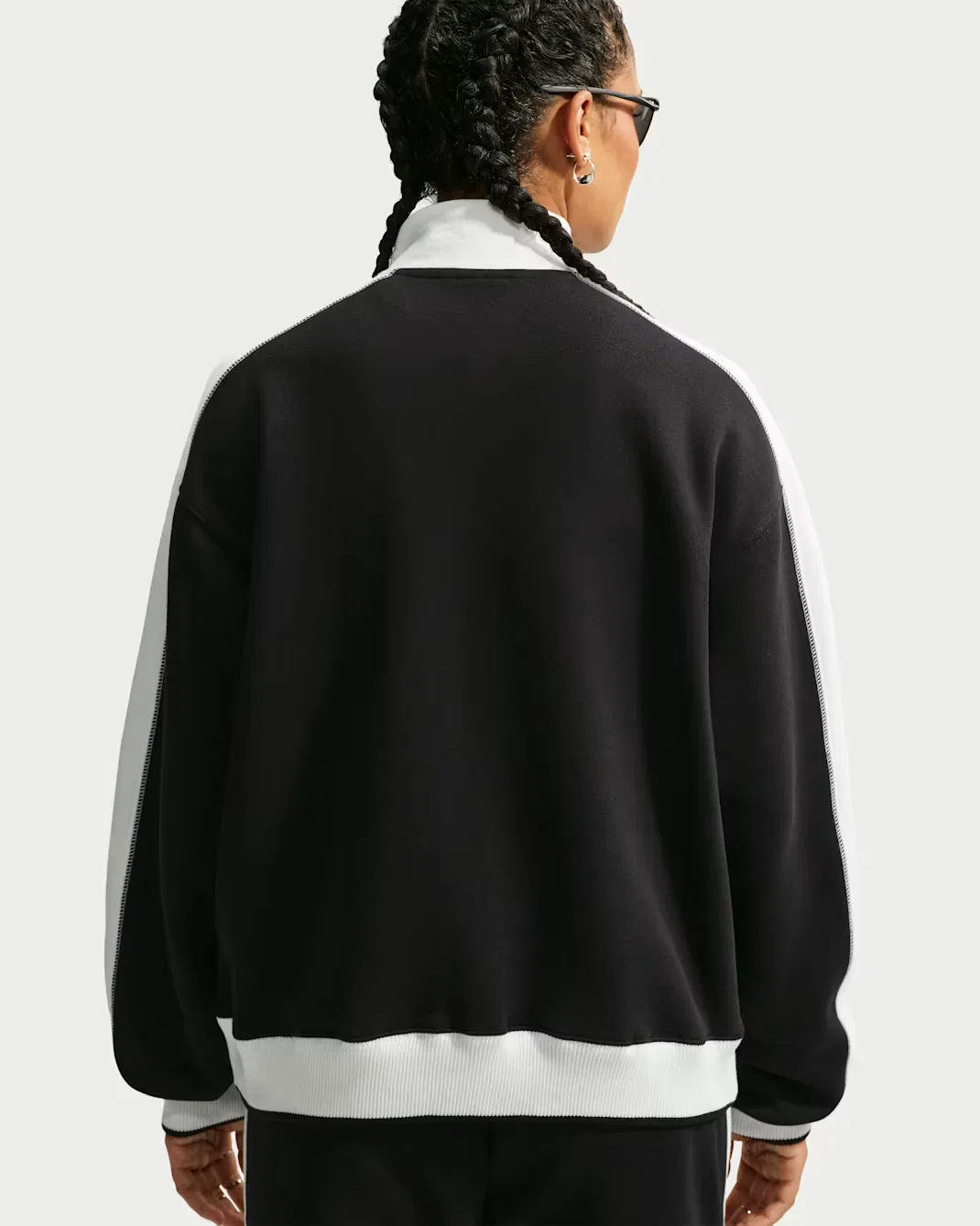 Женская спортивная куртка Nike Studio Fleece Medium Weight "Nike Run Club", Total Black/Sail/Total Black — фото 2